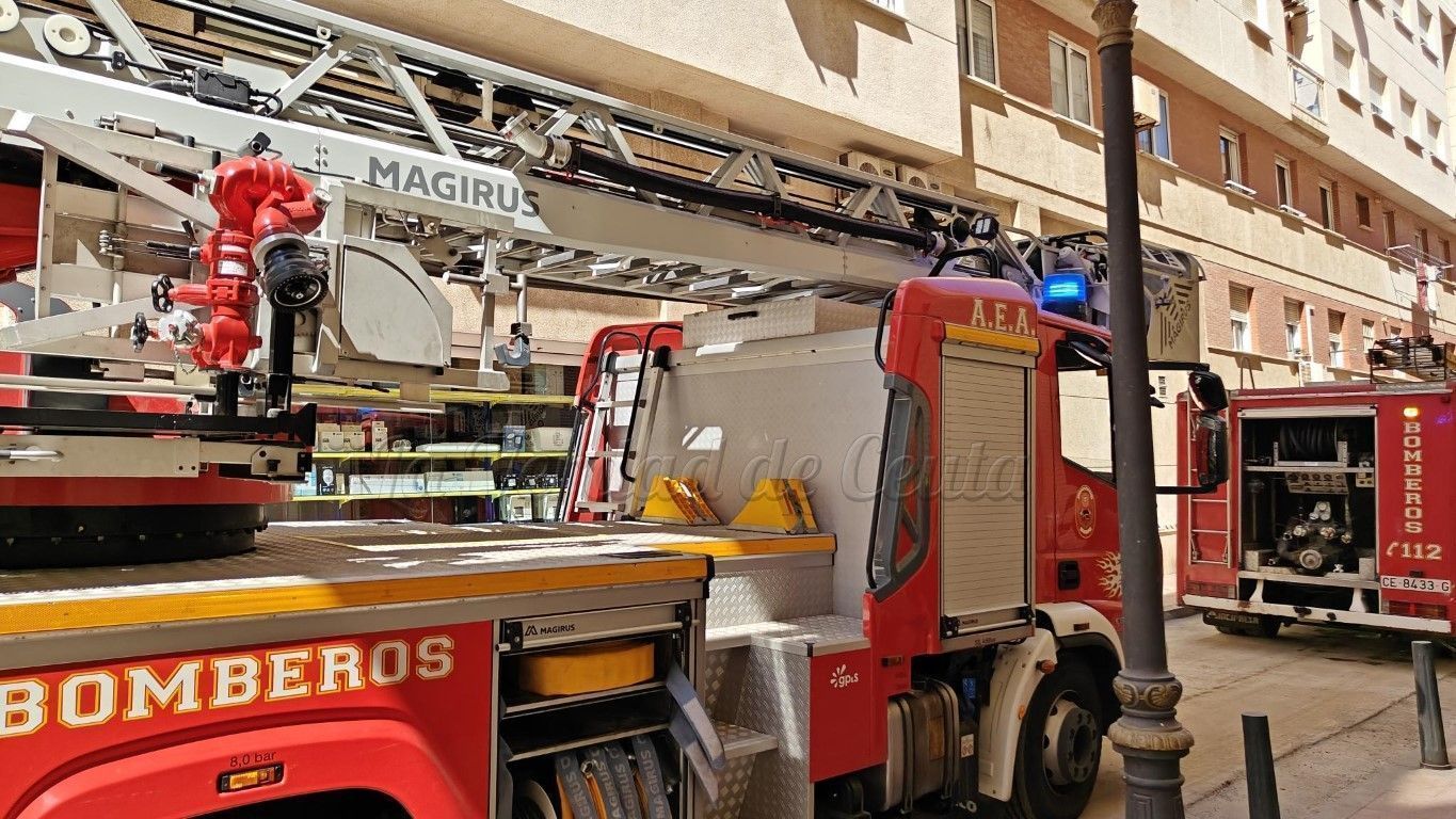 Ceuta destina 443.940 euros al mantenimiento de equipos de protección respiratoria para bomberos